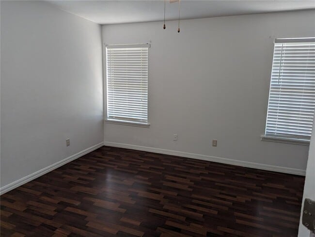 Building Photo - 20333 Sugarloaf Mountain Rd