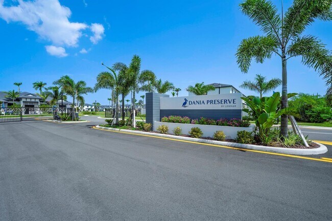 Building Photo - 3024 Green Palm Ct