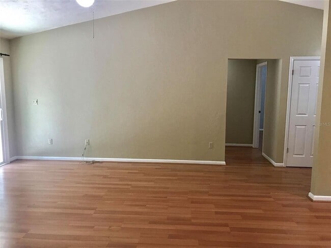 Building Photo - 7215 SW 18th Pl