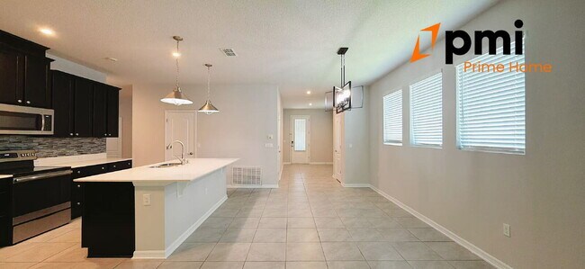 Building Photo - 17948 Passionflower Cir
