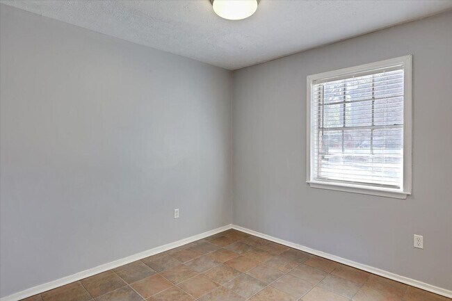 Building Photo - 1001/1003 Euclid Ave