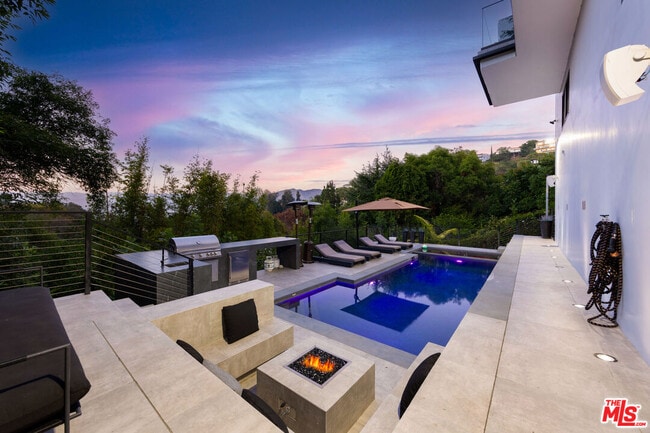 Building Photo - 7317 Caverna Dr
