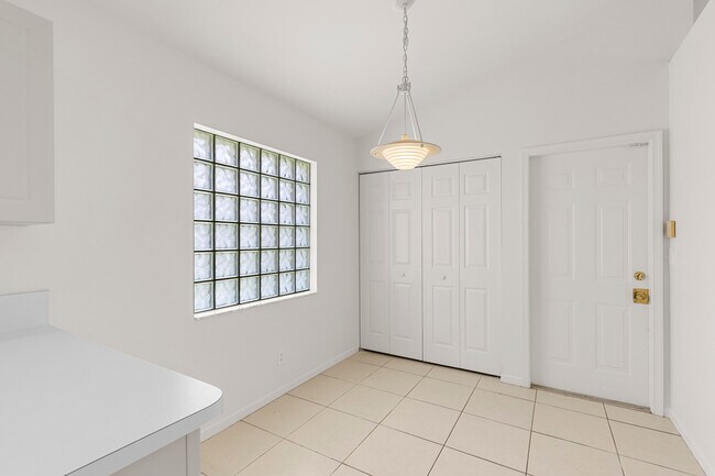 Building Photo - 1815 Barnstable Rd