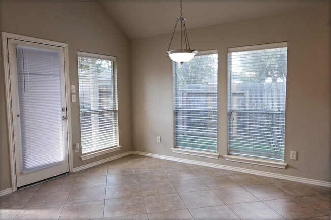 Building Photo - 2107 Sherbrook Park Ln