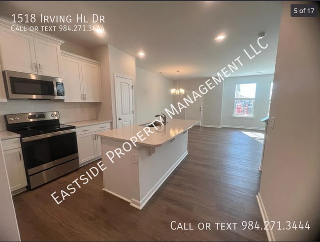 Building Photo - 1518 Irving Hl Dr