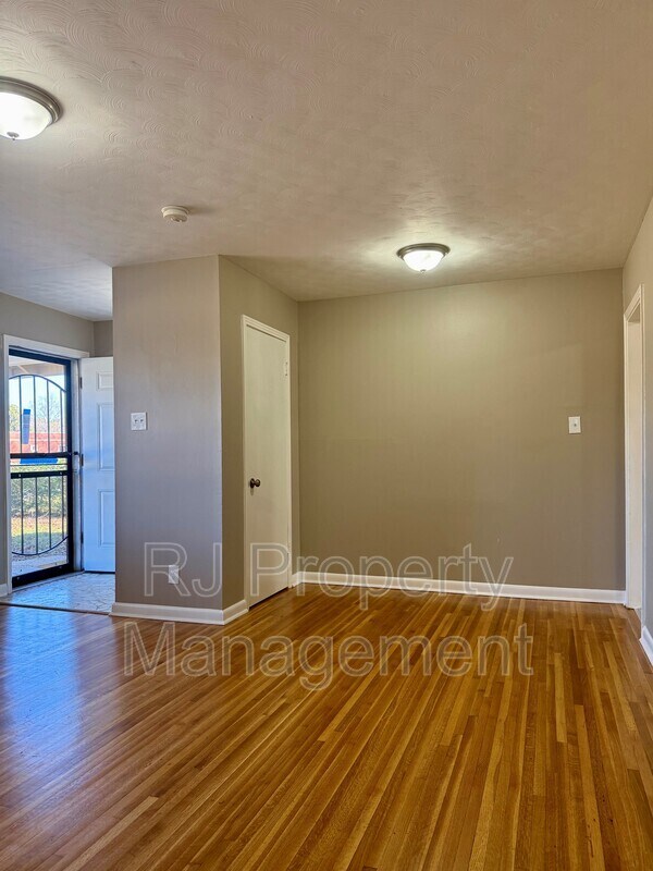 Building Photo - 1973 Tacoma Ave