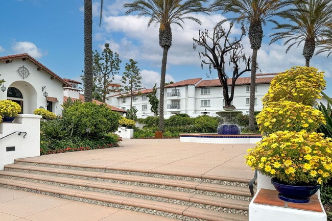 Building Photo - Single-Story La Costa Home Overlooking the...