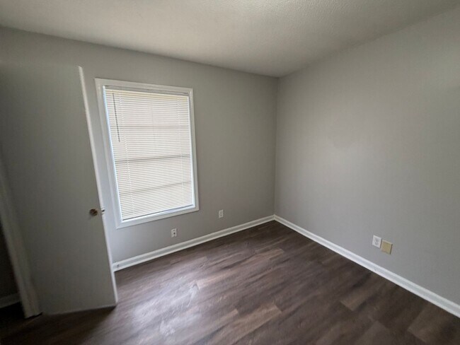 Building Photo - 4169 Double Tree St