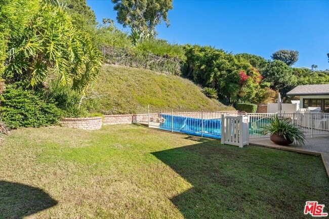 Building Photo - 13521 Bayliss Rd