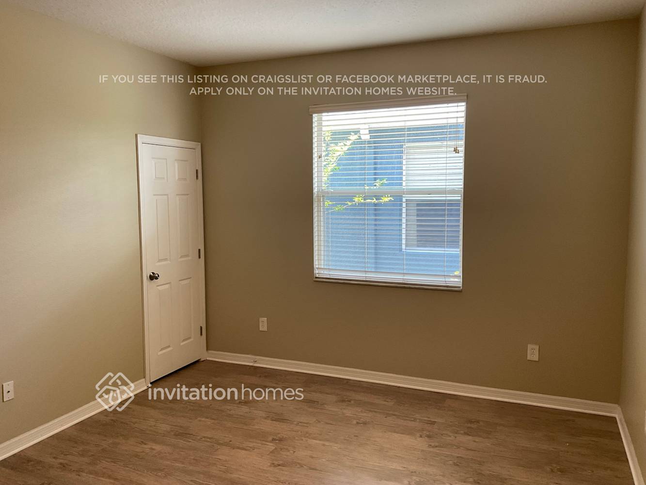 Building Photo - 11250 Creek Haven Dr