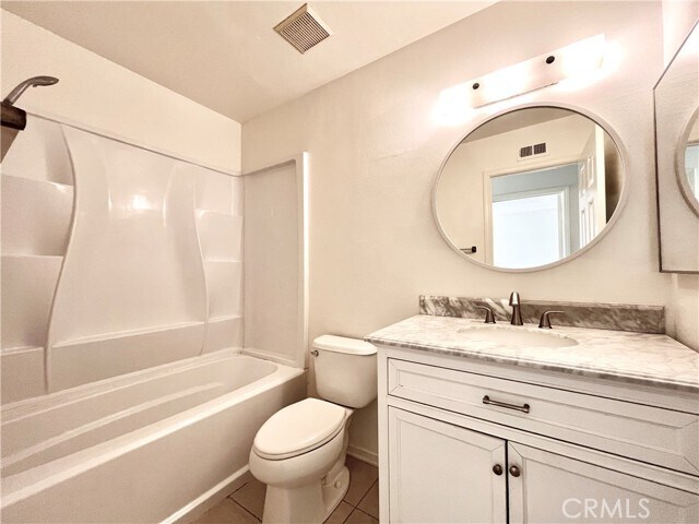 Building Photo - 21 Sandpiper