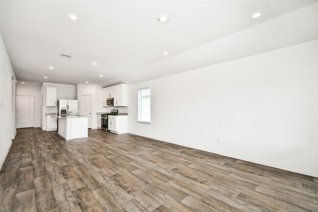 Building Photo - 4243 Bromham Farms Dr
