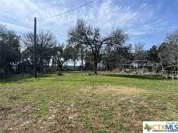 Building Photo - 230 Six Pines Rd
