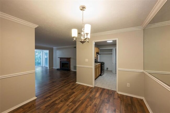 Building Photo - 602 Augusta Dr