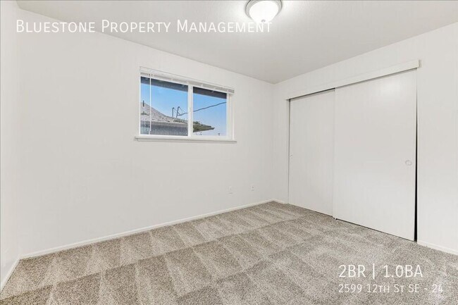 Building Photo - 2599 12th St SE