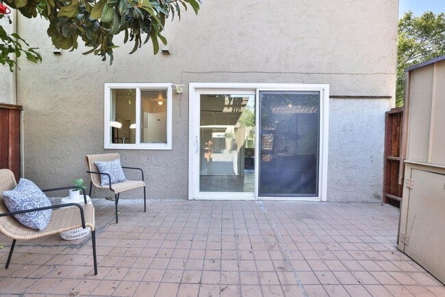 Building Photo - 5388 Fig Grove Ct