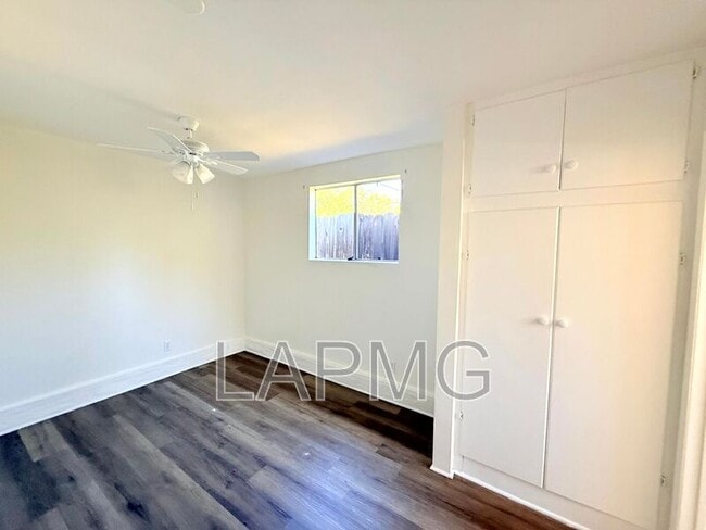 Building Photo - 927 - 929 1/2 Camulos Rd