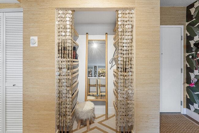 Building Photo - 3450 S Ocean Blvd