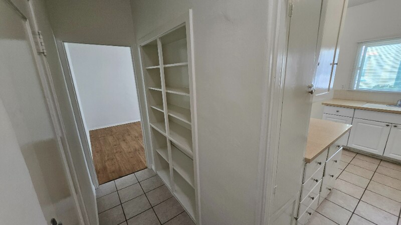 Building Photo - 226 S Tower Dr