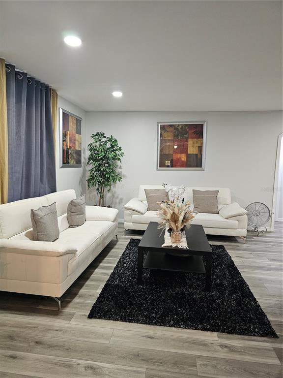 Building Photo - 1745 Foxcreek Ln