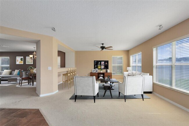 Building Photo - 337 Alfani St