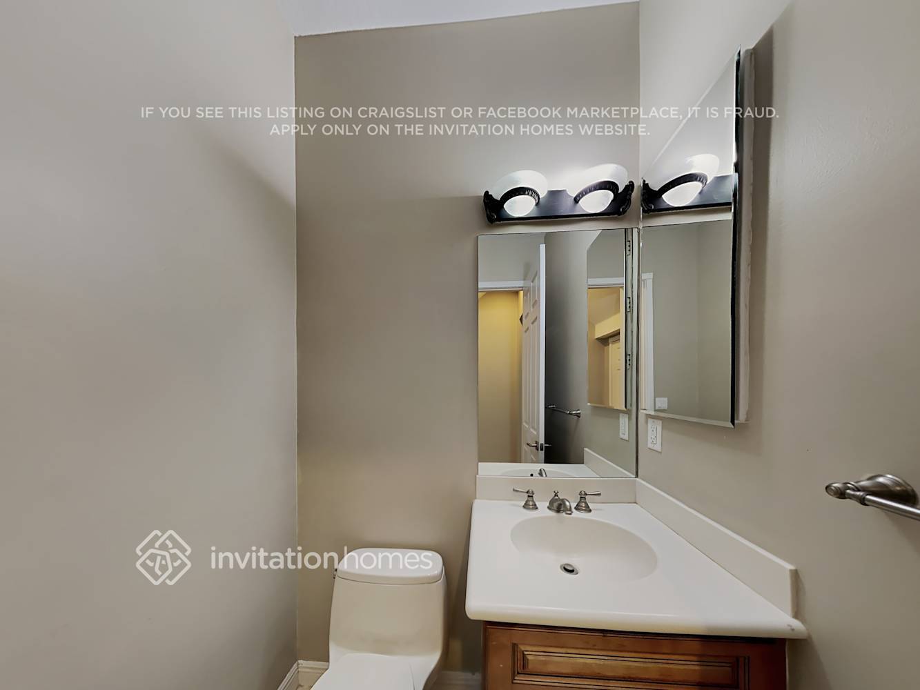 Building Photo - 716 NW 83rd Pl