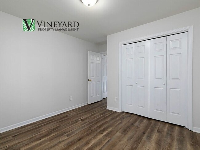 Building Photo - 3684 Autumn View Dr