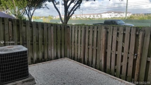 Building Photo - 8301 NW 107th Ct  1-22