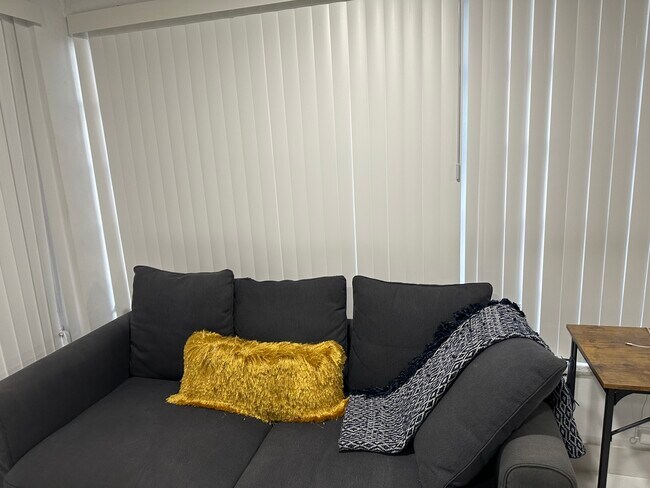 Building Photo - 7255 SW 39th Ter