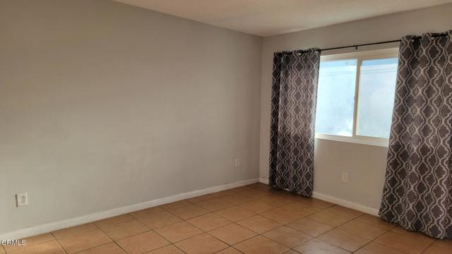 Building Photo - 153 W Cascade Dr