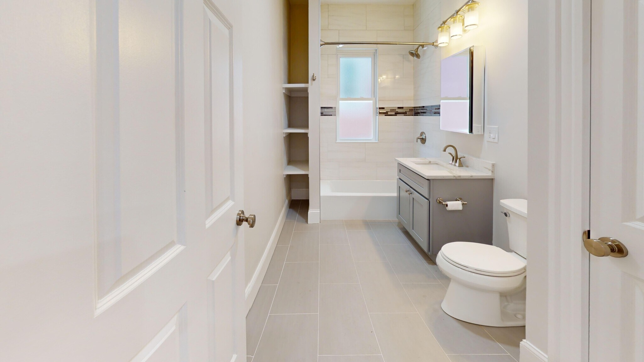 Building Photo - 81 Hillside St