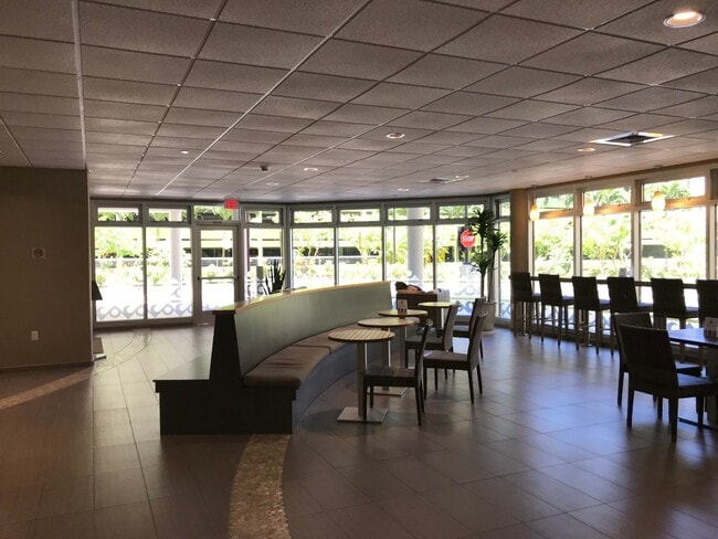 Building Photo - 801 South St