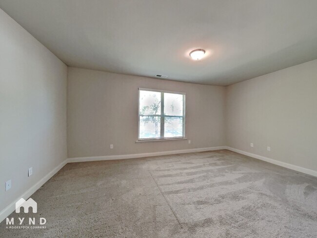 Building Photo - 3417 Sumersbe court