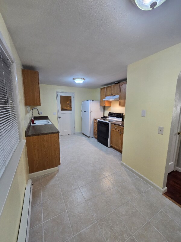 Building Photo - 2739 Locust Ave W