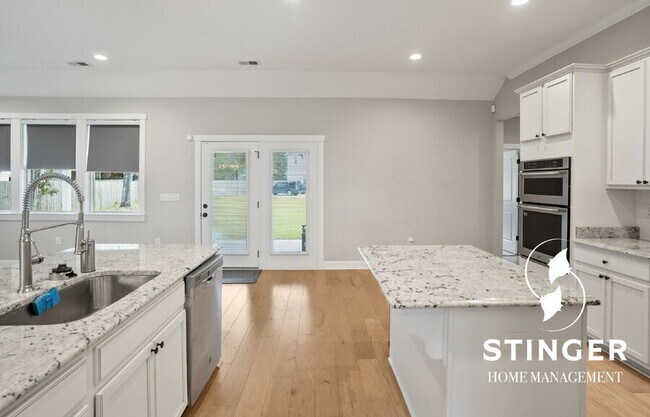 Building Photo - 10 White Ibis Dr