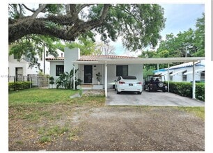 Building Photo - 3439 Percival Ave