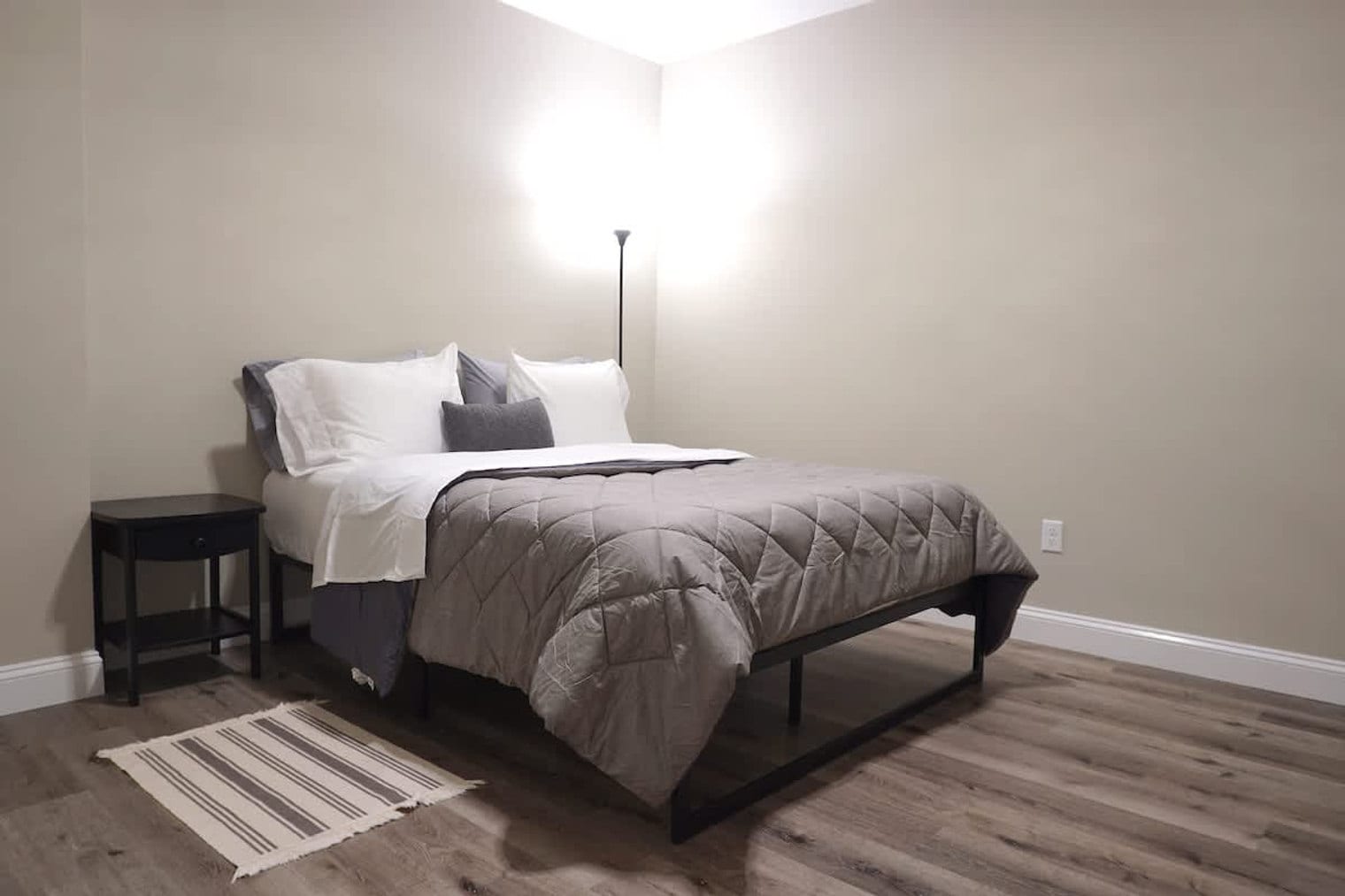 Building Photo - 140 Pearl St