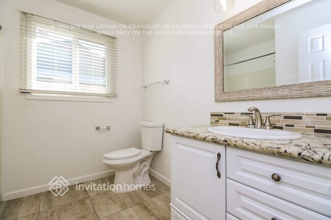 Building Photo - 14851 N 55th Ave