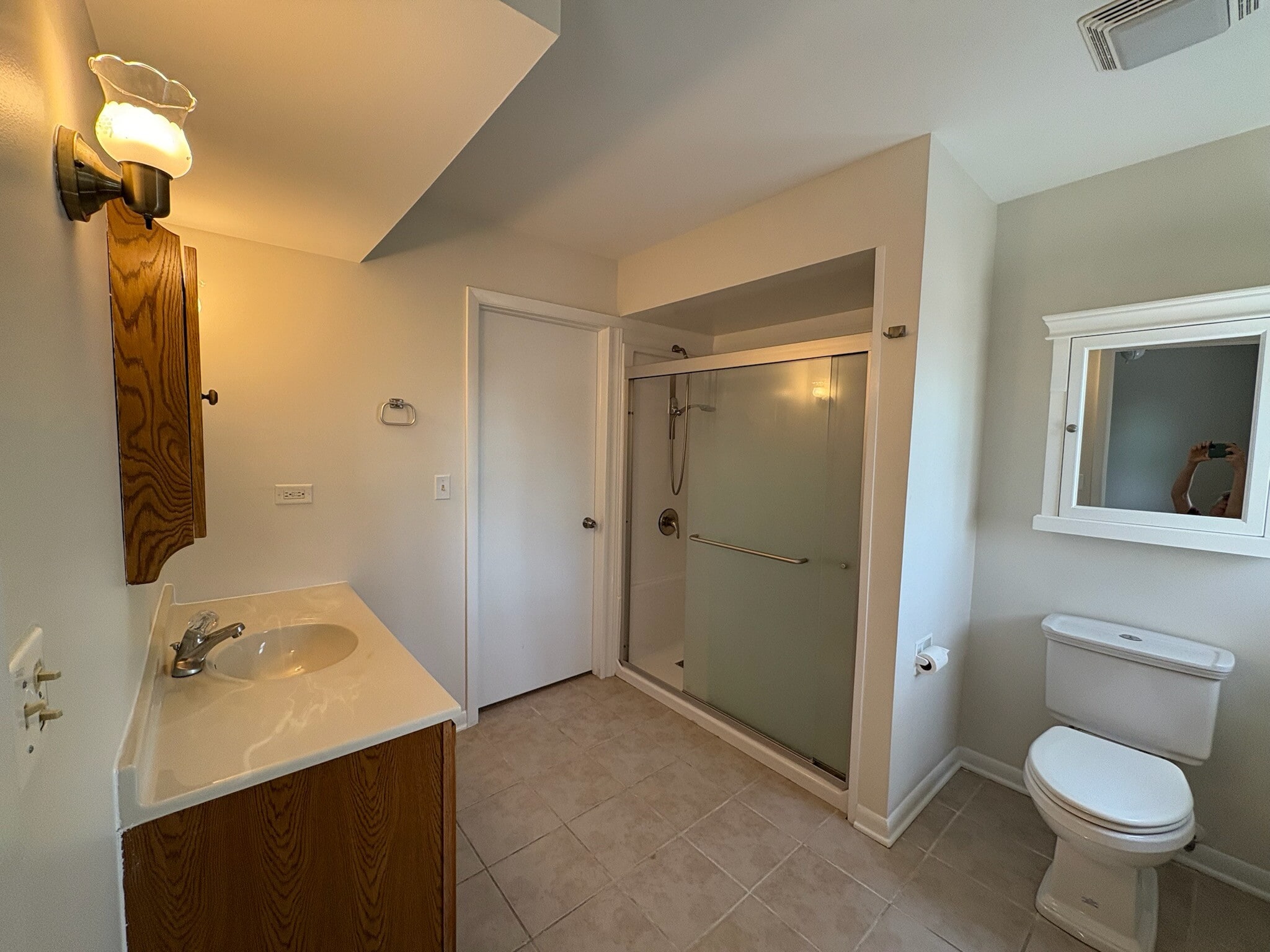Building Photo - 356 2nd Ct