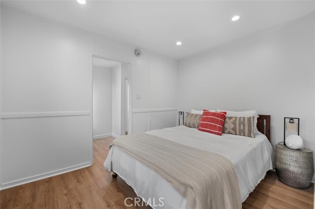 Building Photo - 225 42nd St