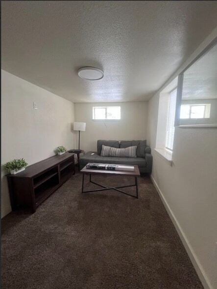 Building Photo - 1206 Gregory Way