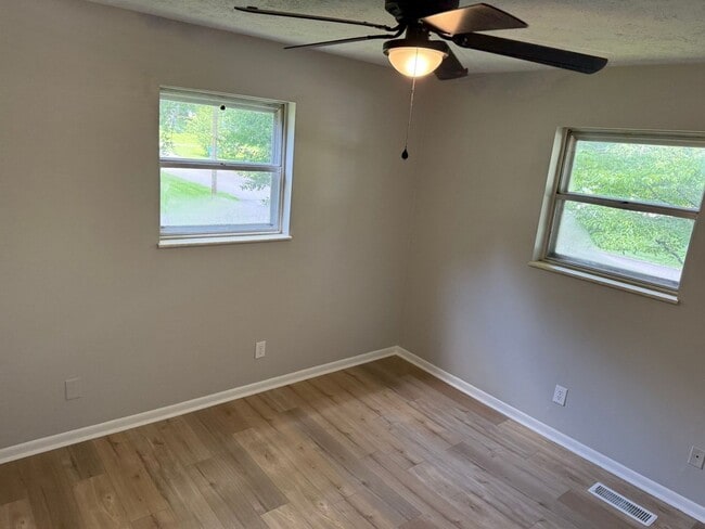 Building Photo - Renovated Rocky Hill Home