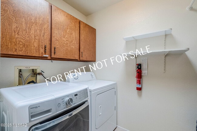 Building Photo - 5084 N Camino Del Lazo