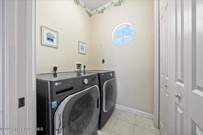 Building Photo - 7585 Jimmy Buffett Mem Hwy