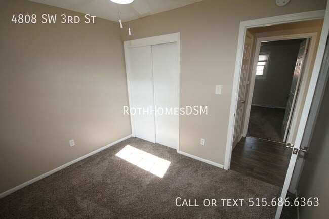 Building Photo - 4808 SW 3rd St