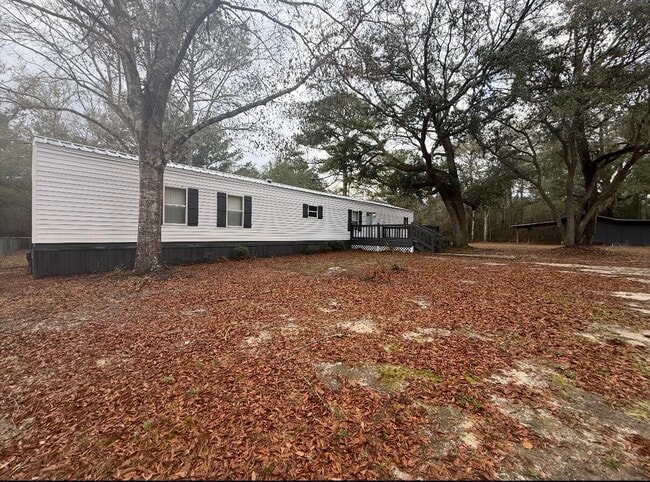 Building Photo - 3083 Lake Sue Dr