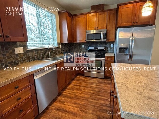 Building Photo - 7899 NE Rockne Way