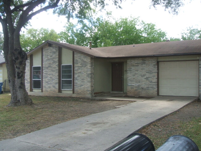 Building Photo - 4822 Borchers Dr