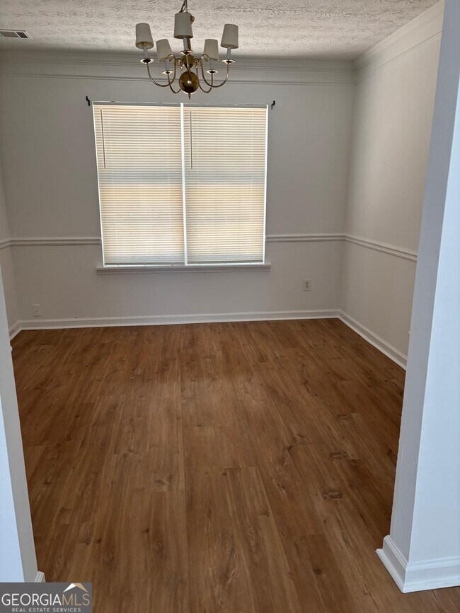 Building Photo - 432 Armor Dr