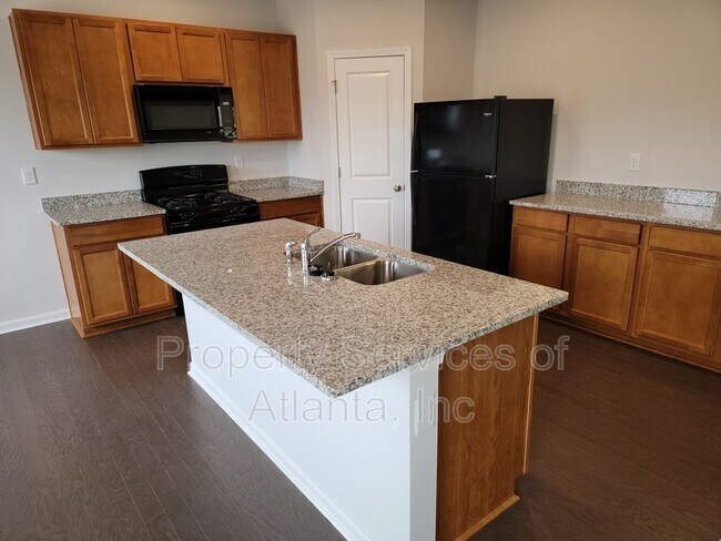 Building Photo - 833 Royal Red Ct